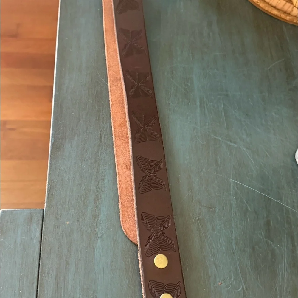 N/A leather belt